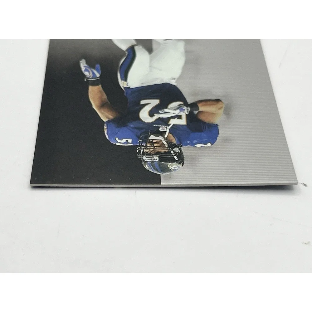 2004 Leaf Limited /799 Ray Lewis #77 HOF Football Ravens NFL Card